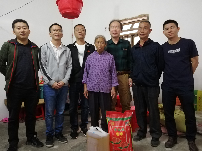 廣日物流公司黨總支書記劉學輝率隊到陽山縣 元江村開展扶貧調研工作